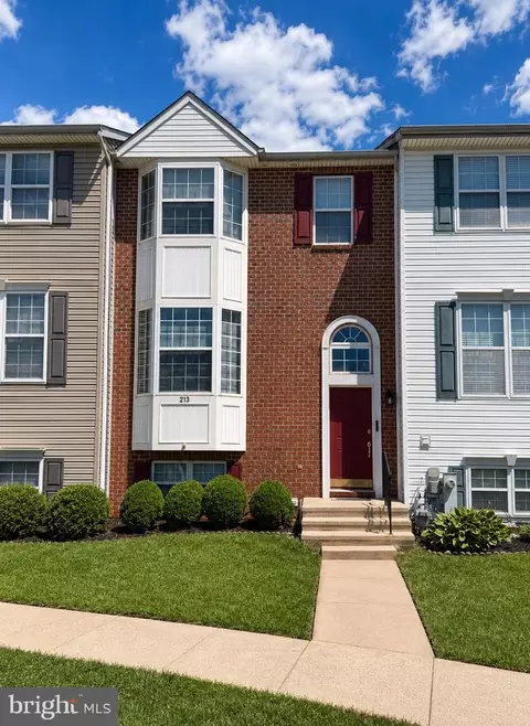 213 Lodestone Ct, Westminster, MD 21158