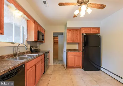 Kitchen - 313 Wayne Ave, Westminster, MD 21157 photo 2 of 3