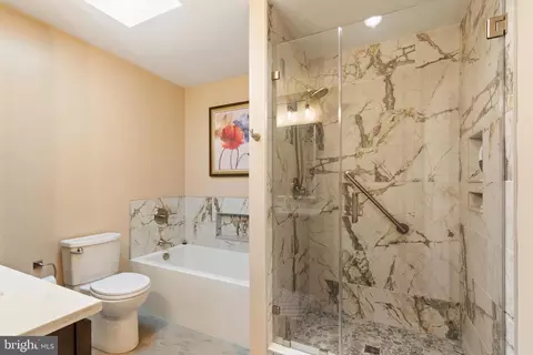 Bath - 3206 Eves Way, Hampstead, MD 21074 photo 1 of 3