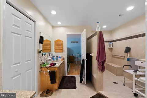 Entry Way - 2597 Braddock Rd, Mount Airy, MD 21771 photo 2 of 4