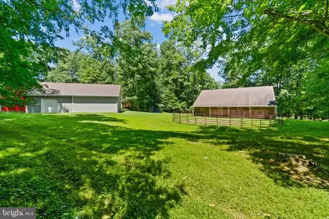 Exterior - 2597 Braddock Rd, Mount Airy, MD 21771 photo 15 of 16