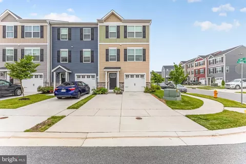 300 Carbine St, Taneytown, MD 21787