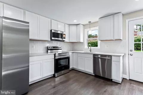 Kitchen - 105 Warfieldsburg Rd, Westminster, MD 21157 photo 1 of 3