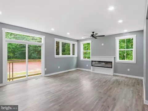 Living - 3550 Arters Mill Rd, Westminster, MD 21158 photo 2 of 2