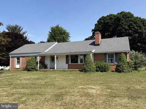 4120 Hillcrest Ave, Hampstead, MD 21074