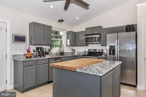 Kitchen - 596 Footpath Ct, Westminster, MD 21158 photo 1 of 5