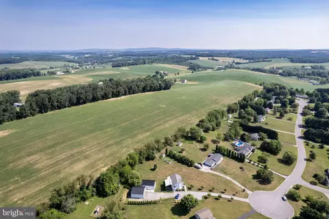 View/Area - 596 Footpath Ct, Westminster, MD 21158 photo 8 of 11