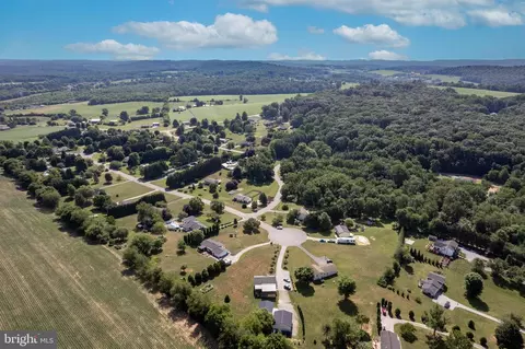 View/Area - 596 Footpath Ct, Westminster, MD 21158 photo 7 of 11