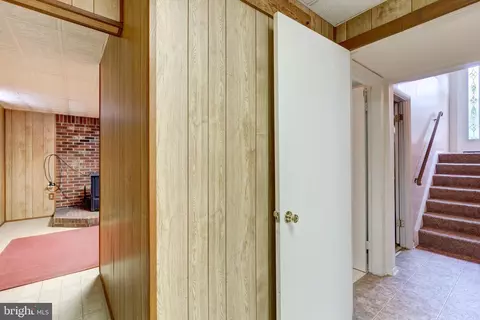 Entry Way - 924 Ruby Ct, Westminster, MD 21158 photo 6 of 6