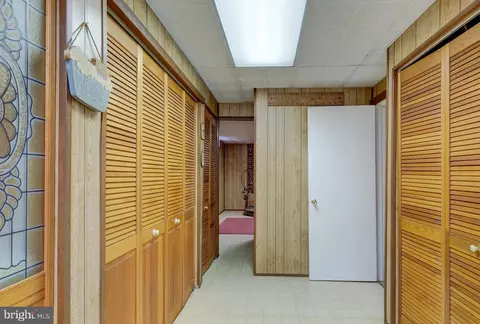 Entry Way - 924 Ruby Ct, Westminster, MD 21158 photo 5 of 6