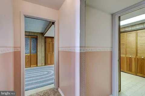 Entry Way - 924 Ruby Ct, Westminster, MD 21158 photo 4 of 6