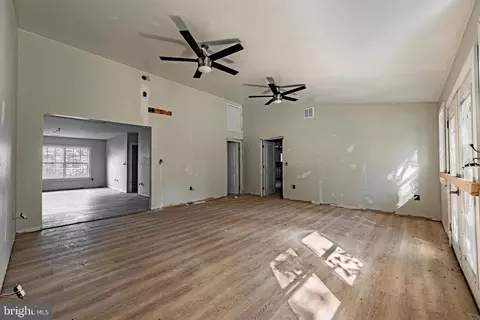 Living - 3601 Hooper Rd, New Windsor, MD 21776 photo 3 of 3