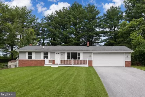 7002 Bristol Pl, Sykesville, MD 21784