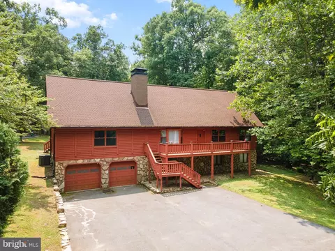 2425 Henson Dr, Marriottsville, MD 21104