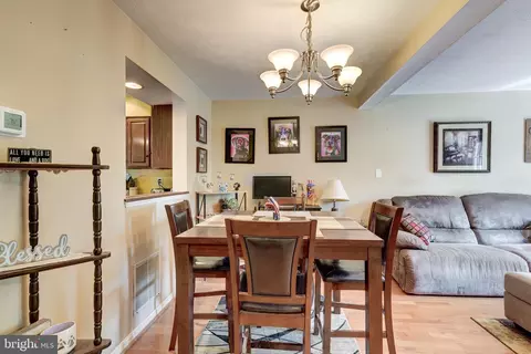 Dining - 737 Clearview Ave, Hampstead, MD 21074 photo 1 of 2