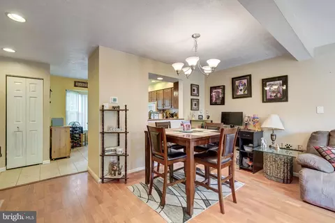 Dining - 737 Clearview Ave, Hampstead, MD 21074 photo 2 of 2