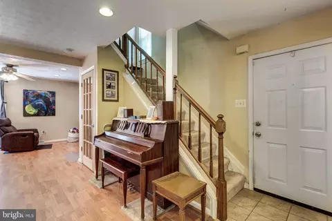 Entry Way - 737 Clearview Ave, Hampstead, MD 21074 photo 3 of 4