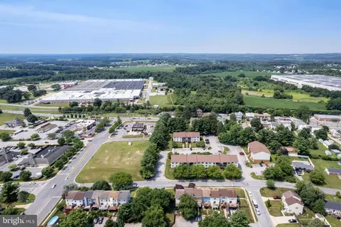 View/Area - 737 Clearview Ave, Hampstead, MD 21074 photo 8 of 13