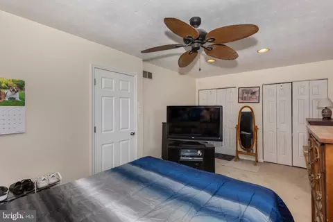 Bedroom - 737 Clearview Ave, Hampstead, MD 21074 photo 2 of 3