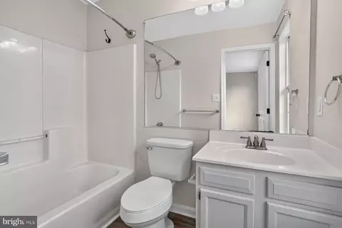 Bath - 72 Sable Ct, Westminster, MD 21157 photo 1 of 2
