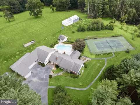 3835 Rinehart Rd, Westminster, MD 21158