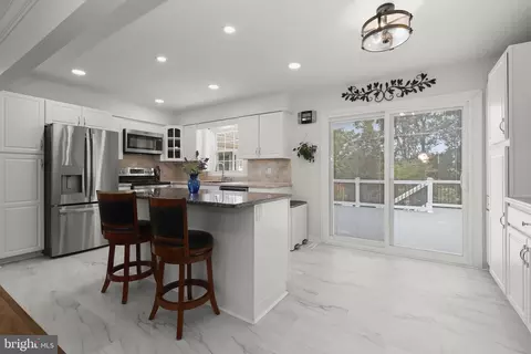 Kitchen - 2712 Overview Rd, Hampstead, MD 21074 photo 2 of 2