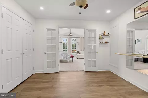 Entry Way - 2712 Overview Rd, Hampstead, MD 21074 photo 5 of 6