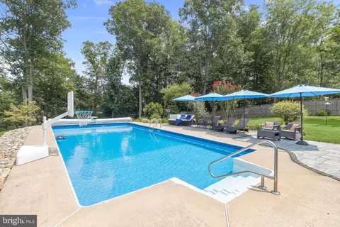 Exterior - 2712 Overview Rd, Hampstead, MD 21074 photo 2 of 19