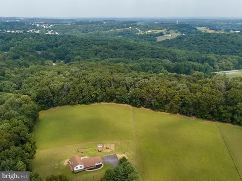 View/Area - 1951 Albert Rill Rd, Hampstead, MD 21074 photo 5 of 12