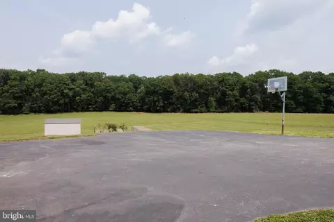 Exterior - 1951 Albert Rill Rd, Hampstead, MD 21074 photo 6 of 15