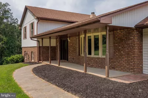 Exterior - 1951 Albert Rill Rd, Hampstead, MD 21074 photo 5 of 15