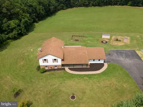 View/Area - 1951 Albert Rill Rd, Hampstead, MD 21074 photo 8 of 12