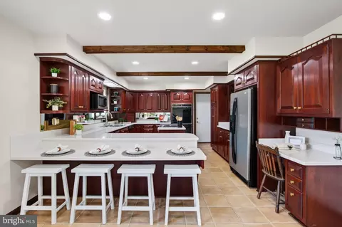 Kitchen - 1951 Albert Rill Rd, Hampstead, MD 21074 photo 2 of 13