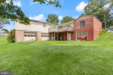 Exterior - 4715 Maple Grove Rd, Hampstead, MD 21074 photo 2 of 3