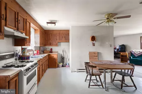 Kitchen - 4715 Maple Grove Rd, Hampstead, MD 21074 photo 5 of 5