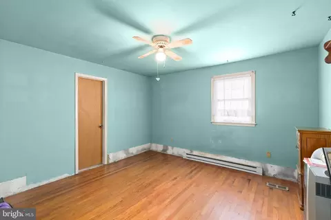 Bedroom - 4715 Maple Grove Rd, Hampstead, MD 21074 photo 1 of 3