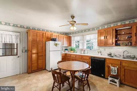 Kitchen - 4715 Maple Grove Rd, Hampstead, MD 21074 photo 1 of 5