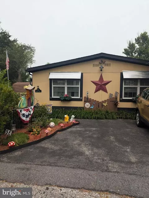 5 Marys Ct #E, Finksburg, MD 21048