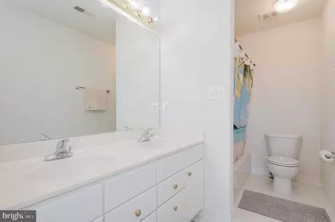 Bath - 3805 Devonshire Rd, Hampstead, MD 21074 photo 6 of 6