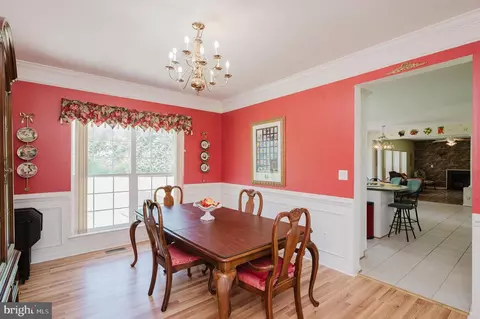 Dining - 3805 Devonshire Rd, Hampstead, MD 21074 photo 2 of 3