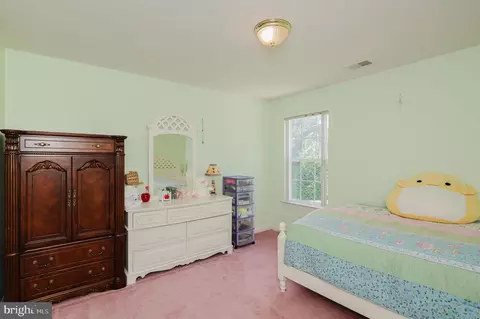 Bedroom - 3805 Devonshire Rd, Hampstead, MD 21074 photo 8 of 9
