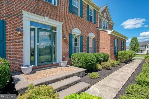 Exterior - 3805 Devonshire Rd, Hampstead, MD 21074 photo 4 of 9