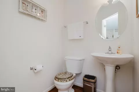 Bath - 3805 Devonshire Rd, Hampstead, MD 21074 photo 1 of 6