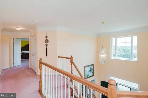 Entry Way - 3805 Devonshire Rd, Hampstead, MD 21074 photo 11 of 15