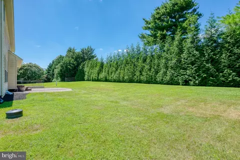 Exterior - 3805 Devonshire Rd, Hampstead, MD 21074 photo 8 of 9