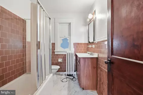 Bath - 333 E Main St, Westminster, MD 21157 photo 1 of 2