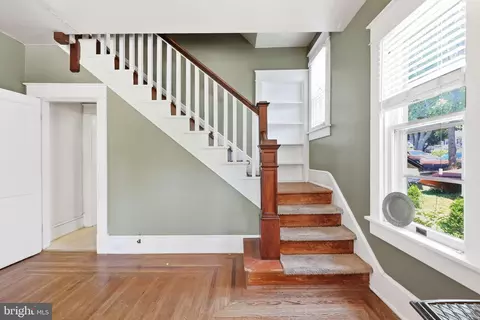 Entry Way - 333 E Main St, Westminster, MD 21157 photo 5 of 7