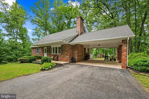 1508 Springlake Way S, Sykesville, MD 21784