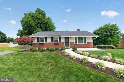 5829 Woodbine Rd, Woodbine, MD 21797