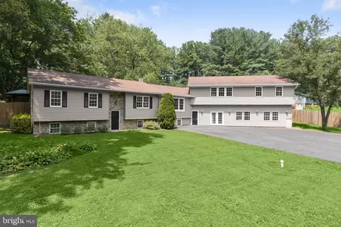 4224 Roop Rd, Mount Airy, MD 21771
